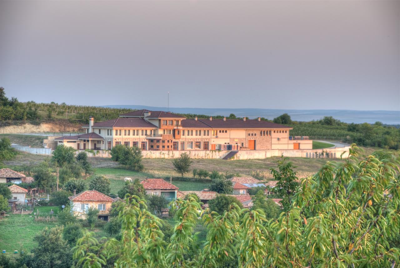 Hotel Chateau Des Bergers Targoviste Kültér fotó
